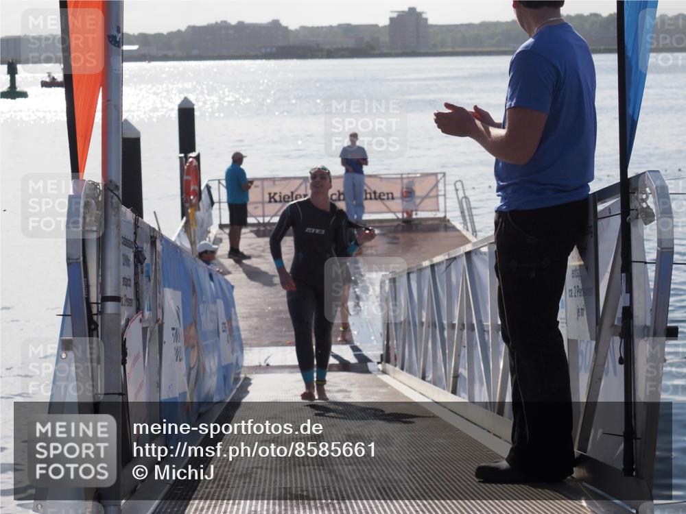 17.08.2025 - KN Förde Triathlon 2025 MichiJ http://msf.ph/oto/8585661 17.08.2025 09:25:16 Schwimmen 199, 248, 199, 248 meine-sportfotos.de