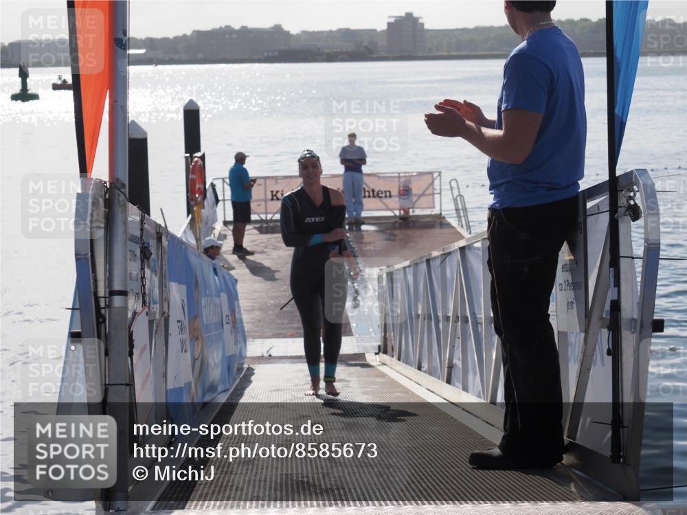 17.08.2025 - KN Förde Triathlon 2025 MichiJ http://msf.ph/oto/8585673 17.08.2025 09:25:16 Schwimmen 199, 248, 199, 248 meine-sportfotos.de