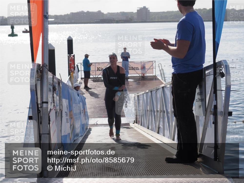 17.08.2025 - KN Förde Triathlon 2025 MichiJ http://msf.ph/oto/8585679 17.08.2025 09:25:16 Schwimmen 199, 248, 199, 248 meine-sportfotos.de