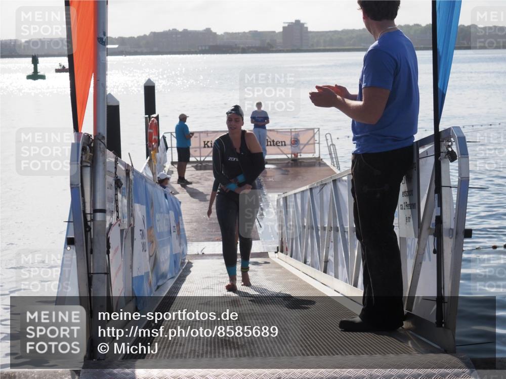17.08.2025 - KN Förde Triathlon 2025 MichiJ http://msf.ph/oto/8585689 17.08.2025 09:25:17 Schwimmen 199, 248, 199, 248 meine-sportfotos.de