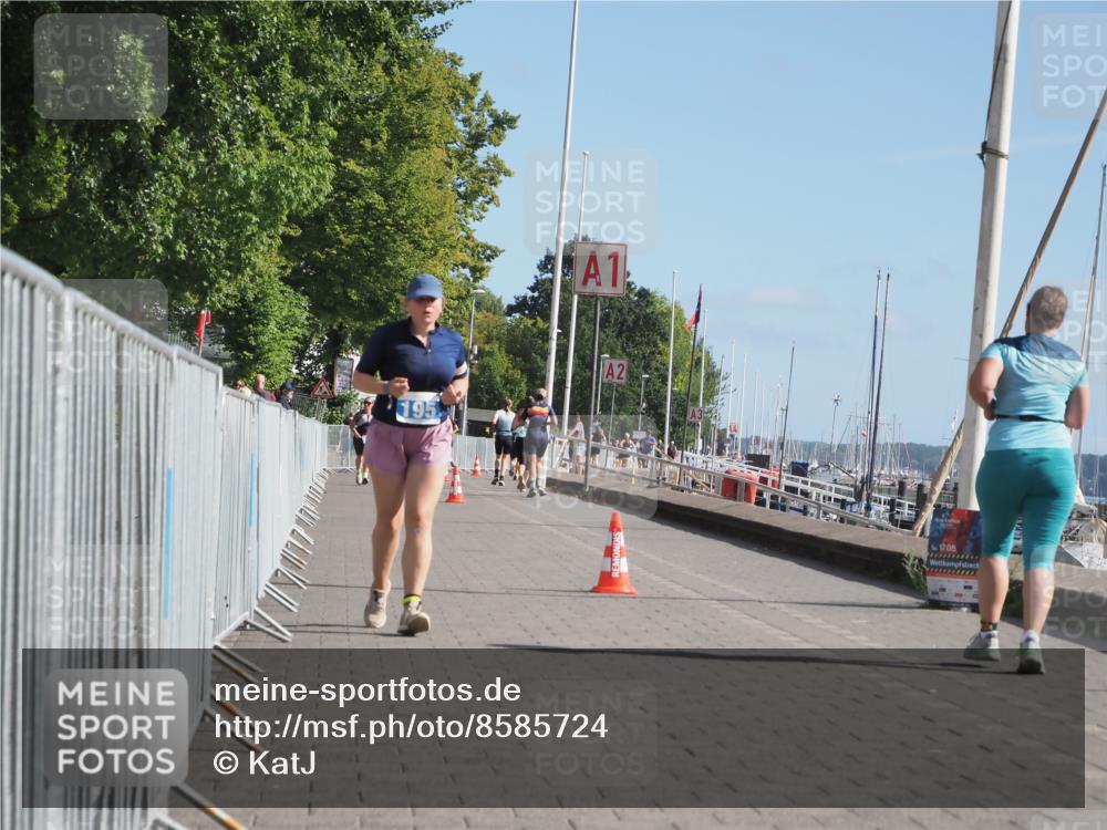 17.08.2025 - KN Förde Triathlon 2025 KatJ http://msf.ph/oto/8585724 17.08.2025 10:34:51 Laufen 195 meine-sportfotos.de