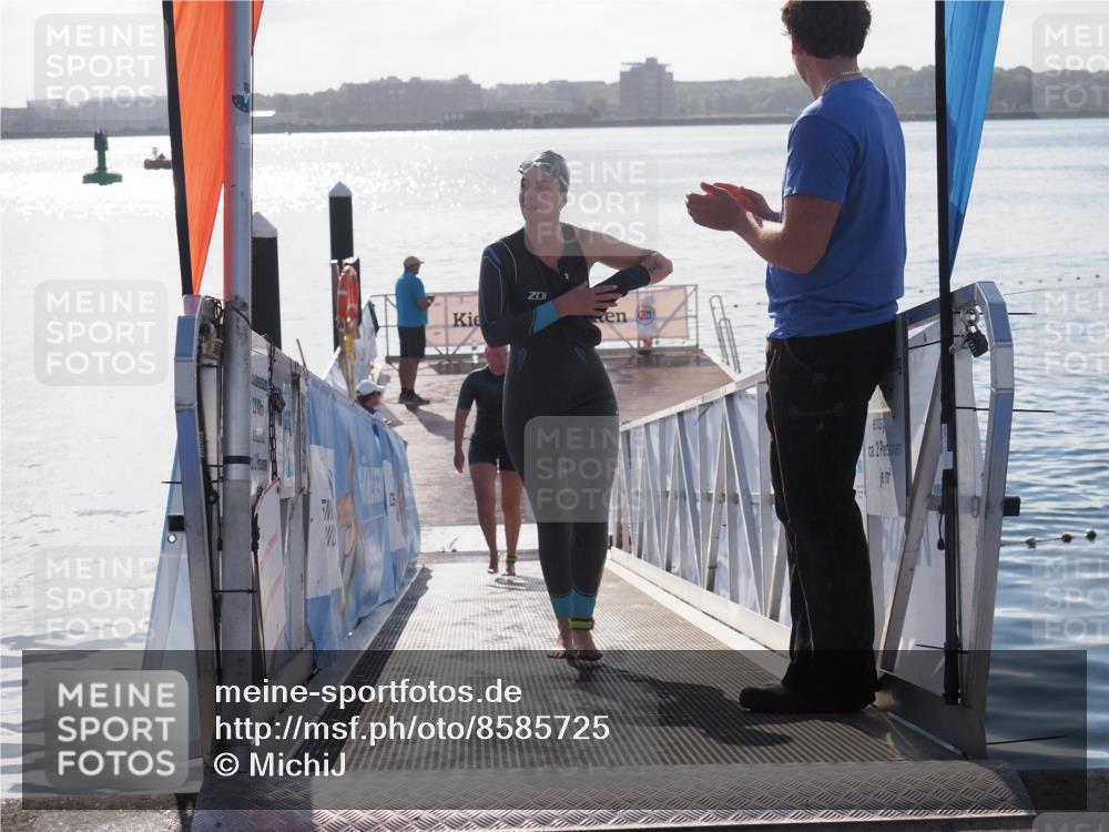 17.08.2025 - KN Förde Triathlon 2025 MichiJ http://msf.ph/oto/8585725 17.08.2025 09:25:18 Schwimmen 199, 248, 199 meine-sportfotos.de
