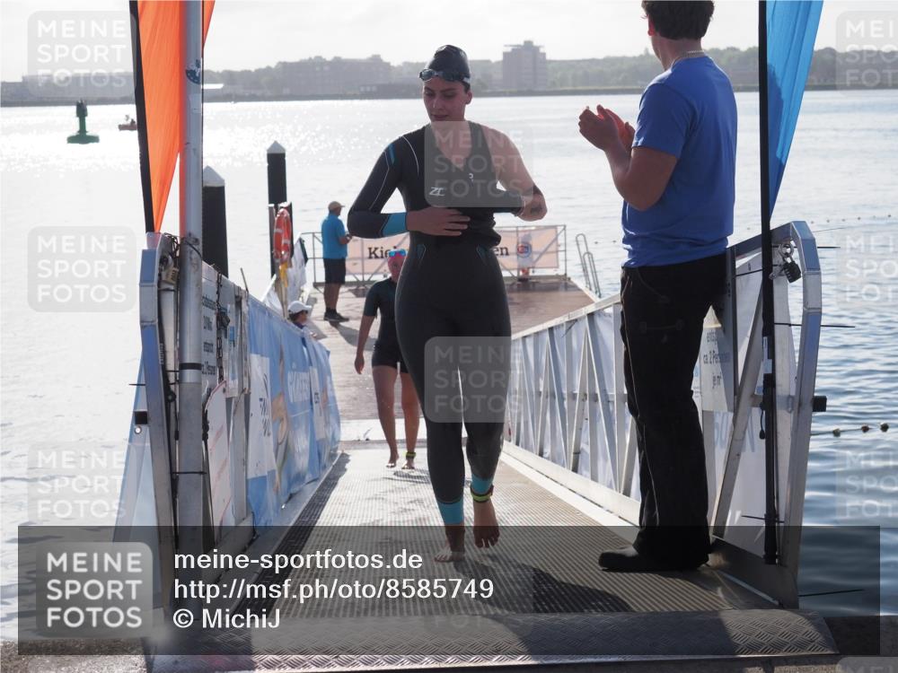 17.08.2025 - KN Förde Triathlon 2025 MichiJ http://msf.ph/oto/8585749 17.08.2025 09:25:19 Schwimmen 199, 248, 199 meine-sportfotos.de