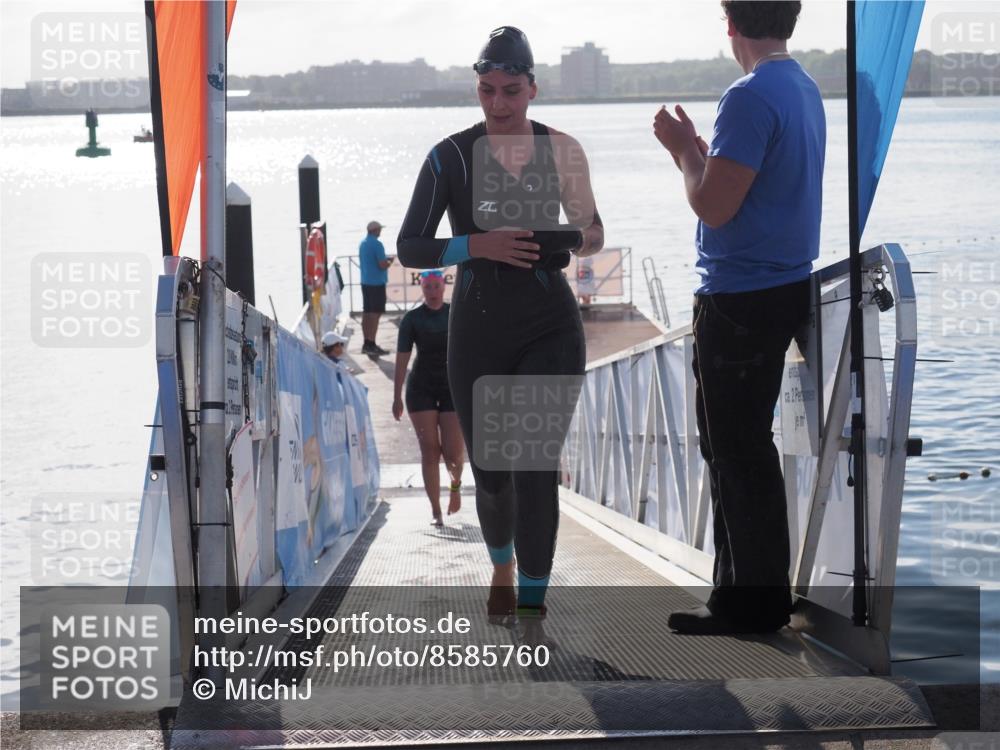17.08.2025 - KN Förde Triathlon 2025 MichiJ http://msf.ph/oto/8585760 17.08.2025 09:25:20 Schwimmen 199, 248, 199 meine-sportfotos.de