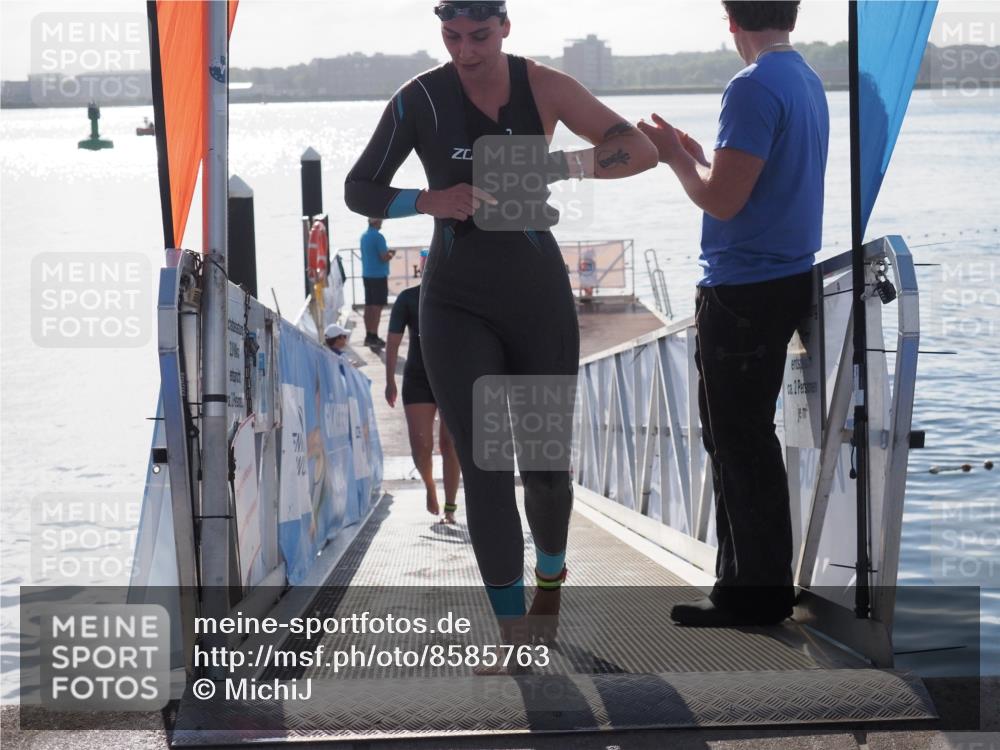 17.08.2025 - KN Förde Triathlon 2025 MichiJ http://msf.ph/oto/8585763 17.08.2025 09:25:20 Schwimmen 199, 248, 199 meine-sportfotos.de