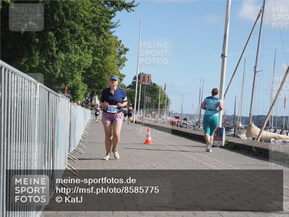 17.08.2025 - KN Förde Triathlon 2025 KatJ http://msf.ph/oto/8585775 17.08.2025 10:34:53 Laufen 195 meine-sportfotos.de