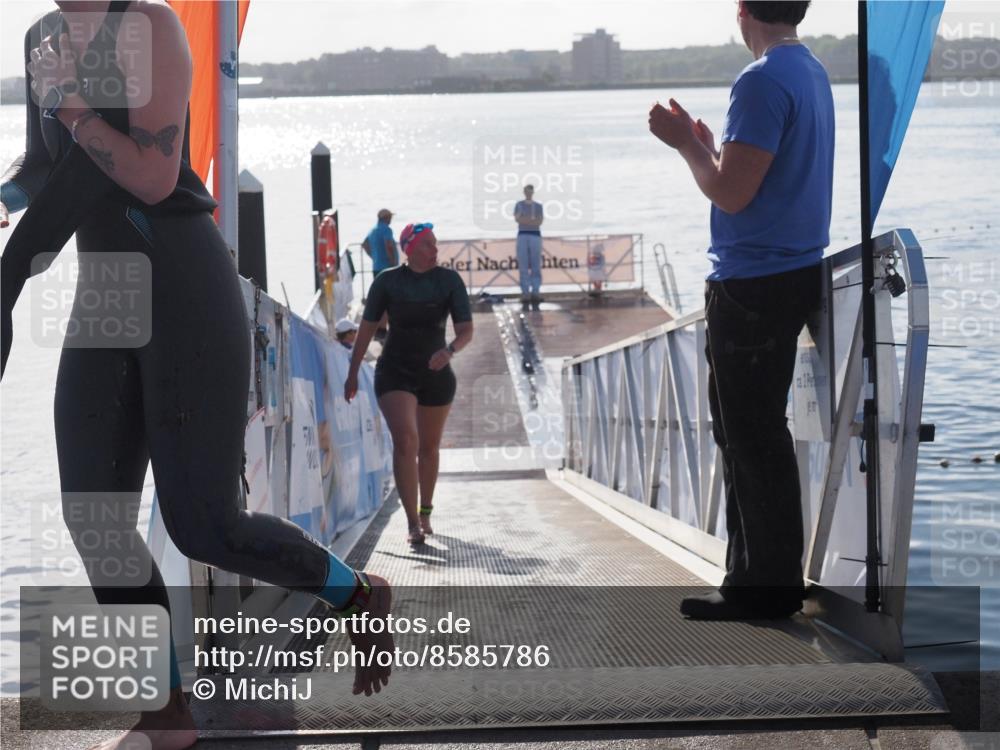 17.08.2025 - KN Förde Triathlon 2025 MichiJ http://msf.ph/oto/8585786 17.08.2025 09:25:21 Schwimmen 199, 248, 199 meine-sportfotos.de
