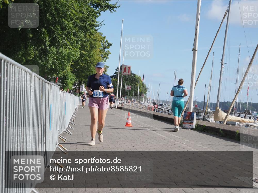 17.08.2025 - KN Förde Triathlon 2025 KatJ http://msf.ph/oto/8585821 17.08.2025 10:34:53 Laufen 195 meine-sportfotos.de