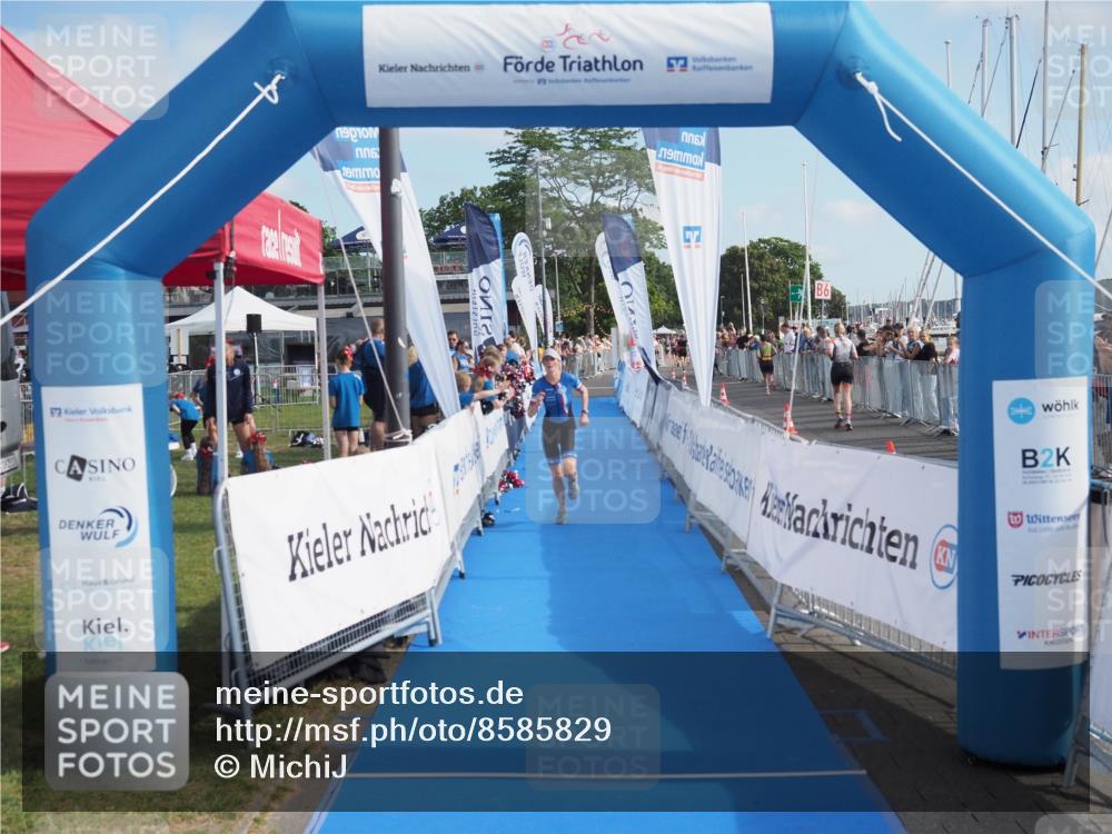 17.08.2025 - KN Förde Triathlon 2025 MichiJ http://msf.ph/oto/8585829 17.08.2025 10:20:52 Laufen 108 meine-sportfotos.de