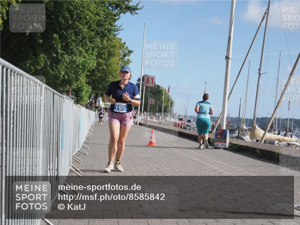 17.08.2025 - KN Förde Triathlon 2025 KatJ http://msf.ph/oto/8585842 17.08.2025 10:34:54 Laufen 195 meine-sportfotos.de
