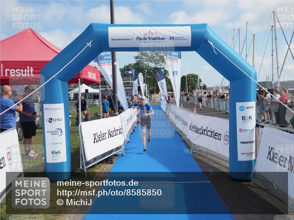 17.08.2025 - KN Förde Triathlon 2025 MichiJ http://msf.ph/oto/8585850 17.08.2025 10:20:54 Laufen 108 meine-sportfotos.de