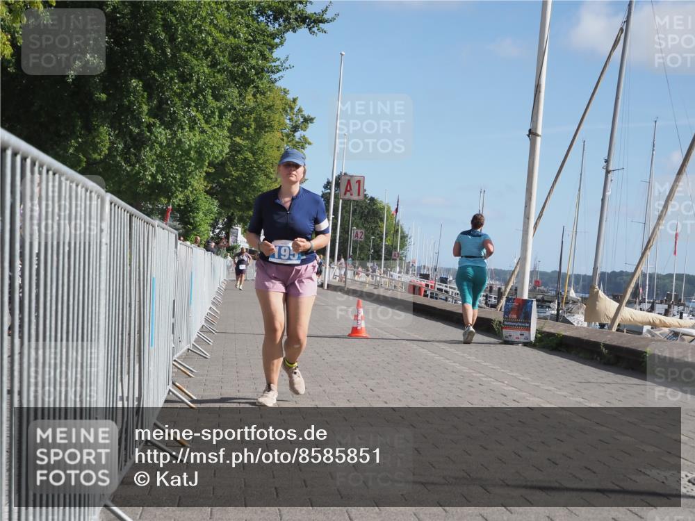 17.08.2025 - KN Förde Triathlon 2025 KatJ http://msf.ph/oto/8585851 17.08.2025 10:34:54 Laufen 195 meine-sportfotos.de
