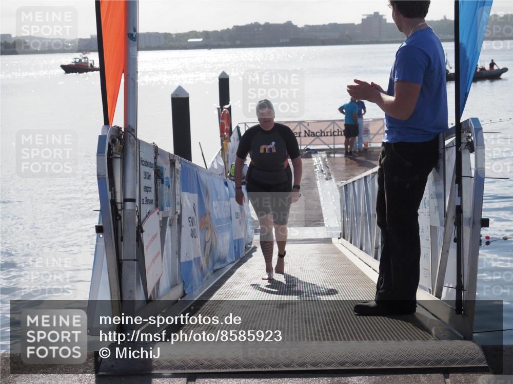 17.08.2025 - KN Förde Triathlon 2025 MichiJ http://msf.ph/oto/8585923 17.08.2025 09:27:14 Schwimmen 245 meine-sportfotos.de