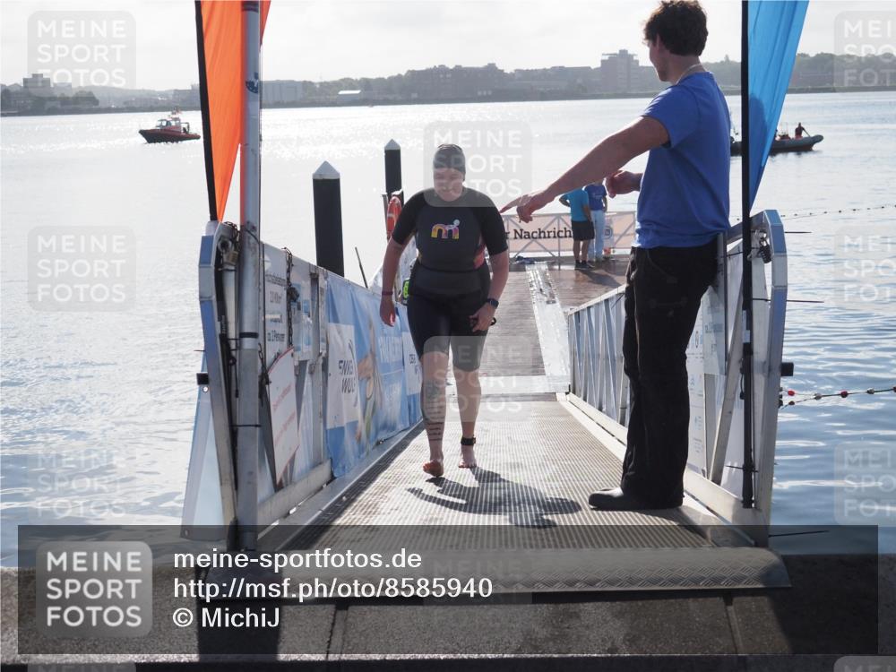 17.08.2025 - KN Förde Triathlon 2025 MichiJ http://msf.ph/oto/8585940 17.08.2025 09:27:15 Schwimmen 245 meine-sportfotos.de