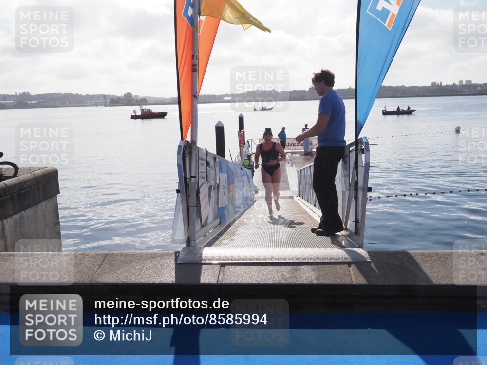 17.08.2025 - KN Förde Triathlon 2025 MichiJ http://msf.ph/oto/8585994 17.08.2025 09:28:39 Schwimmen 207, 207 meine-sportfotos.de