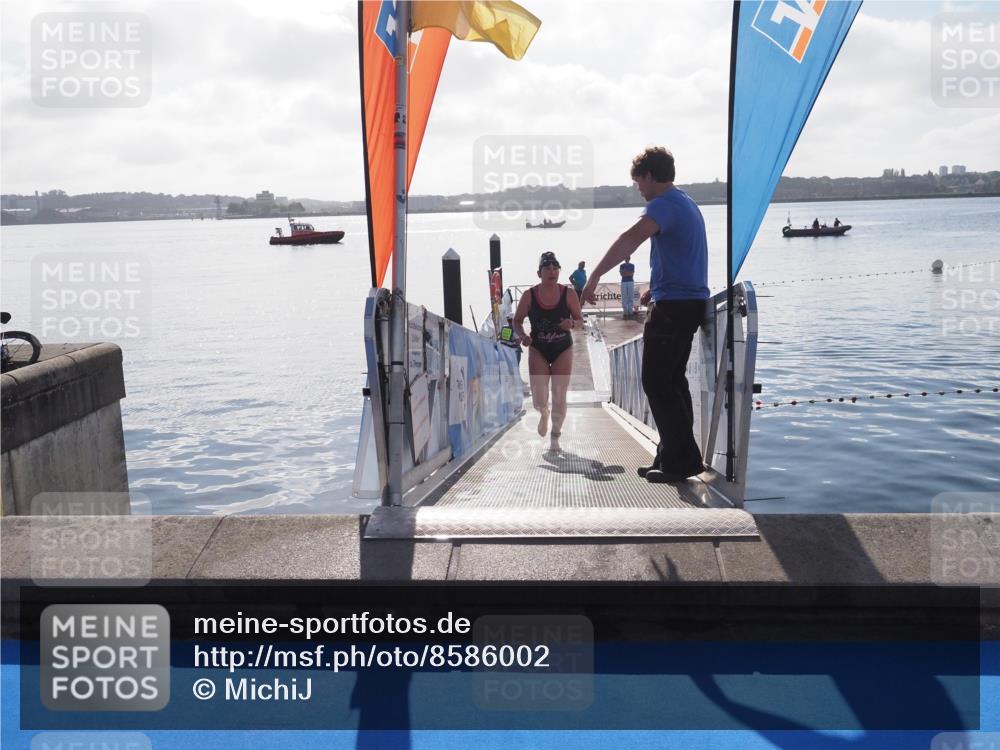 17.08.2025 - KN Förde Triathlon 2025 MichiJ http://msf.ph/oto/8586002 17.08.2025 09:28:39 Schwimmen 207, 207 meine-sportfotos.de