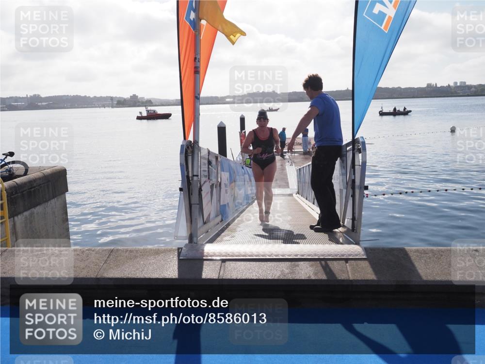 17.08.2025 - KN Förde Triathlon 2025 MichiJ http://msf.ph/oto/8586013 17.08.2025 09:28:39 Schwimmen 207, 207 meine-sportfotos.de