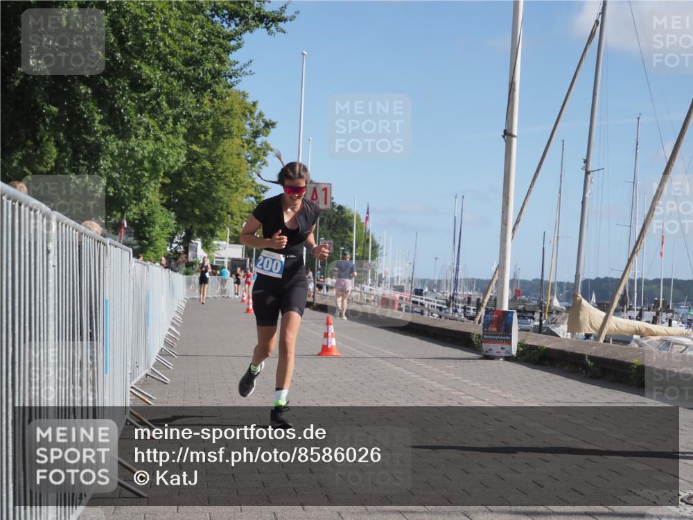 17.08.2025 - KN Förde Triathlon 2025 KatJ http://msf.ph/oto/8586026 17.08.2025 10:35:17 Laufen 200 meine-sportfotos.de
