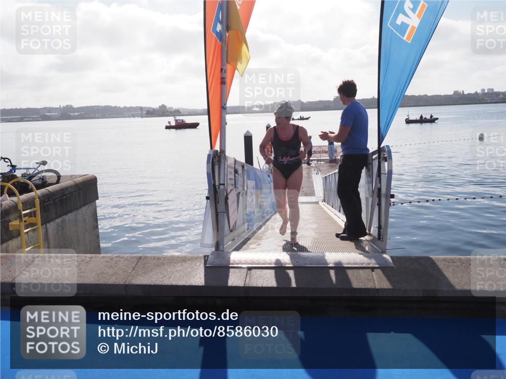 17.08.2025 - KN Förde Triathlon 2025 MichiJ http://msf.ph/oto/8586030 17.08.2025 09:28:40 Schwimmen 207, 207 meine-sportfotos.de