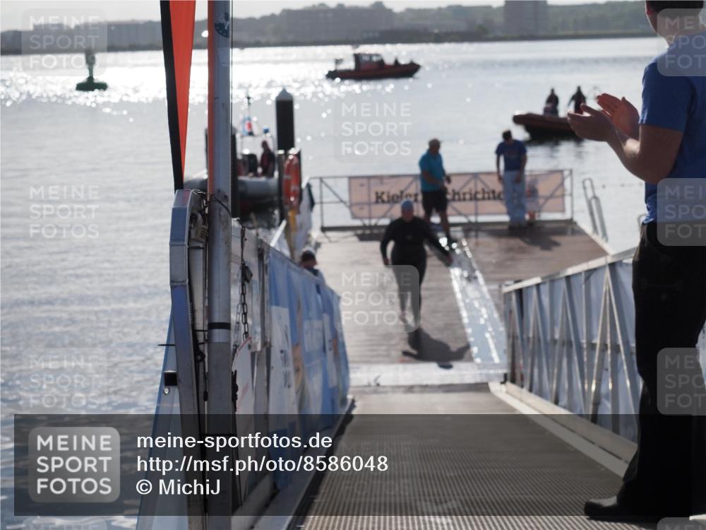 17.08.2025 - KN Förde Triathlon 2025 MichiJ http://msf.ph/oto/8586048 17.08.2025 09:33:34 Schwimmen 238 meine-sportfotos.de