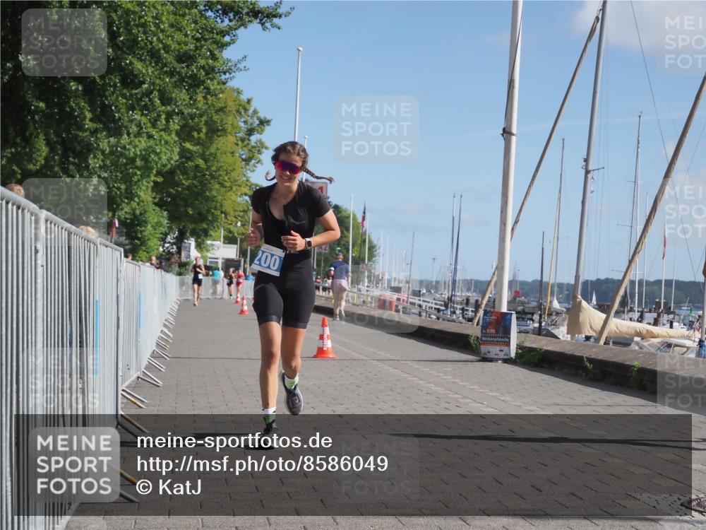 17.08.2025 - KN Förde Triathlon 2025 KatJ http://msf.ph/oto/8586049 17.08.2025 10:35:18 Laufen 200 meine-sportfotos.de