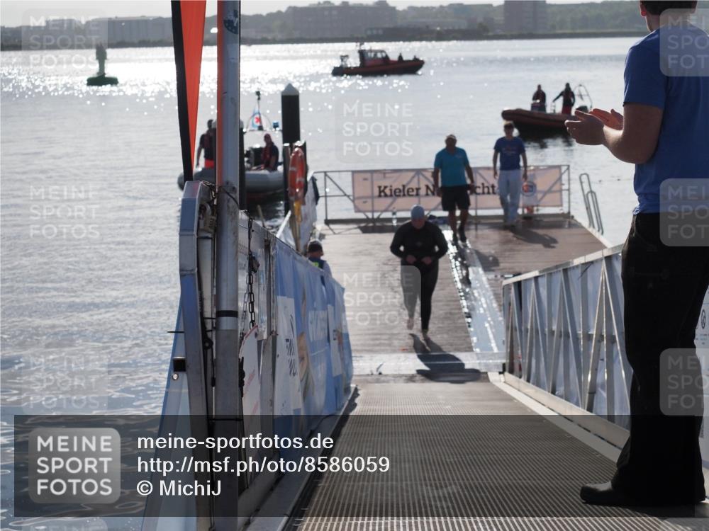 17.08.2025 - KN Förde Triathlon 2025 MichiJ http://msf.ph/oto/8586059 17.08.2025 09:33:35 Schwimmen 238 meine-sportfotos.de