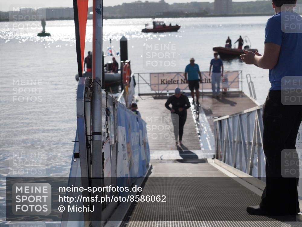 17.08.2025 - KN Förde Triathlon 2025 MichiJ http://msf.ph/oto/8586062 17.08.2025 09:33:35 Schwimmen 238 meine-sportfotos.de