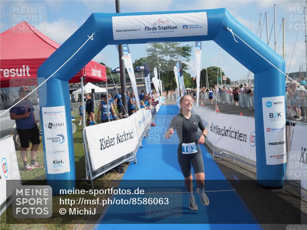 17.08.2025 - KN Förde Triathlon 2025 MichiJ http://msf.ph/oto/8586063 17.08.2025 10:21:48 Laufen 162 meine-sportfotos.de