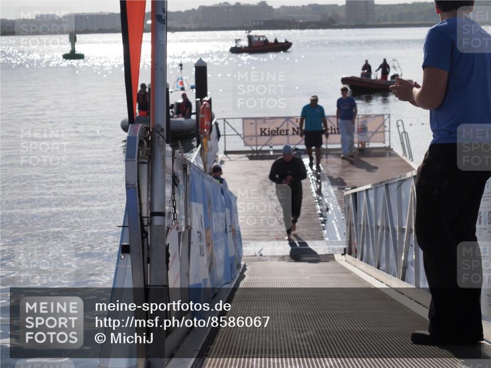 17.08.2025 - KN Förde Triathlon 2025 MichiJ http://msf.ph/oto/8586067 17.08.2025 09:33:35 Schwimmen 238 meine-sportfotos.de