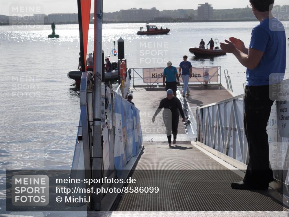 17.08.2025 - KN Förde Triathlon 2025 MichiJ http://msf.ph/oto/8586099 17.08.2025 09:33:37 Schwimmen 238, 238 meine-sportfotos.de