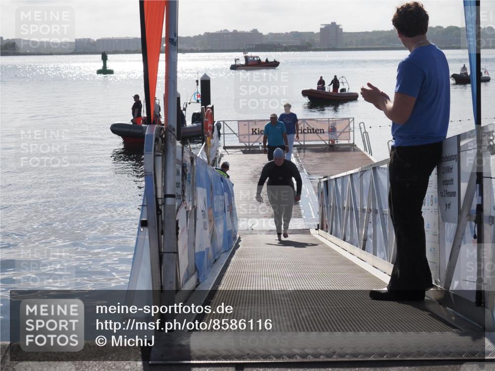 17.08.2025 - KN Förde Triathlon 2025 MichiJ http://msf.ph/oto/8586116 17.08.2025 09:33:38 Schwimmen 238, 238 meine-sportfotos.de