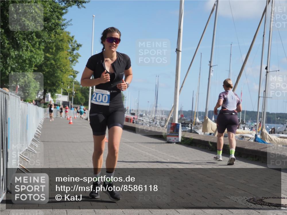 17.08.2025 - KN Förde Triathlon 2025 KatJ http://msf.ph/oto/8586118 17.08.2025 10:35:19 Laufen 200 meine-sportfotos.de