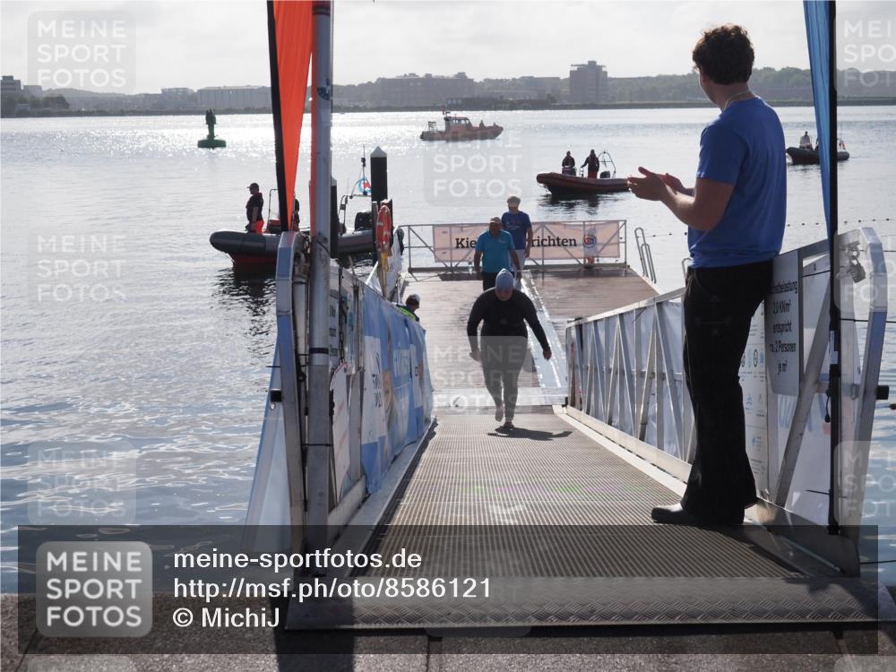 17.08.2025 - KN Förde Triathlon 2025 MichiJ http://msf.ph/oto/8586121 17.08.2025 09:33:38 Schwimmen 238, 238 meine-sportfotos.de