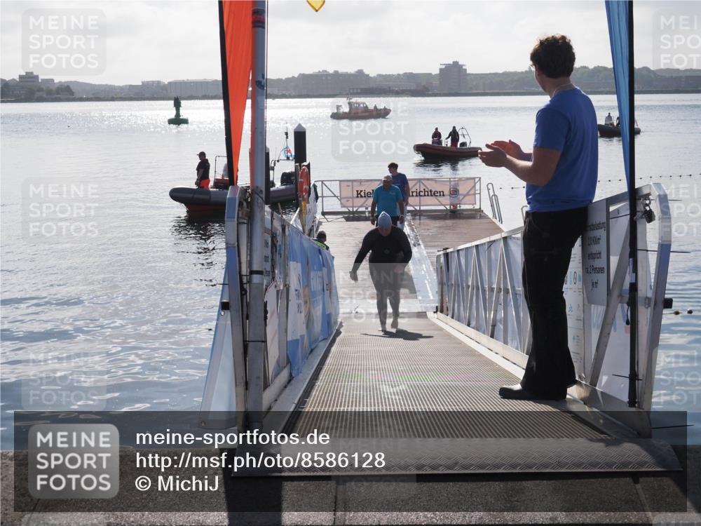 17.08.2025 - KN Förde Triathlon 2025 MichiJ http://msf.ph/oto/8586128 17.08.2025 09:33:39 Schwimmen 238, 238 meine-sportfotos.de