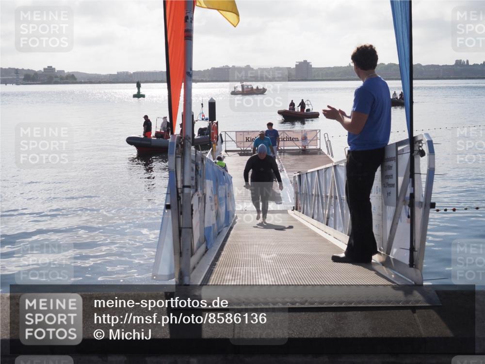 17.08.2025 - KN Förde Triathlon 2025 MichiJ http://msf.ph/oto/8586136 17.08.2025 09:33:39 Schwimmen 238, 238 meine-sportfotos.de
