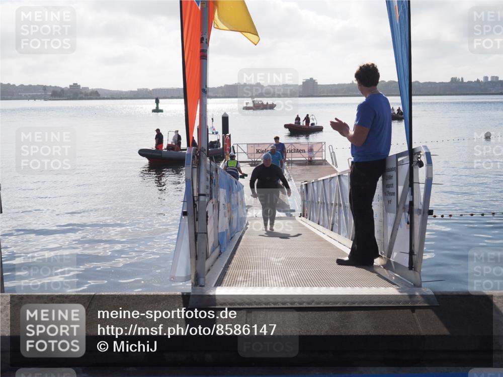 17.08.2025 - KN Förde Triathlon 2025 MichiJ http://msf.ph/oto/8586147 17.08.2025 09:33:40 Schwimmen 238, 238 meine-sportfotos.de