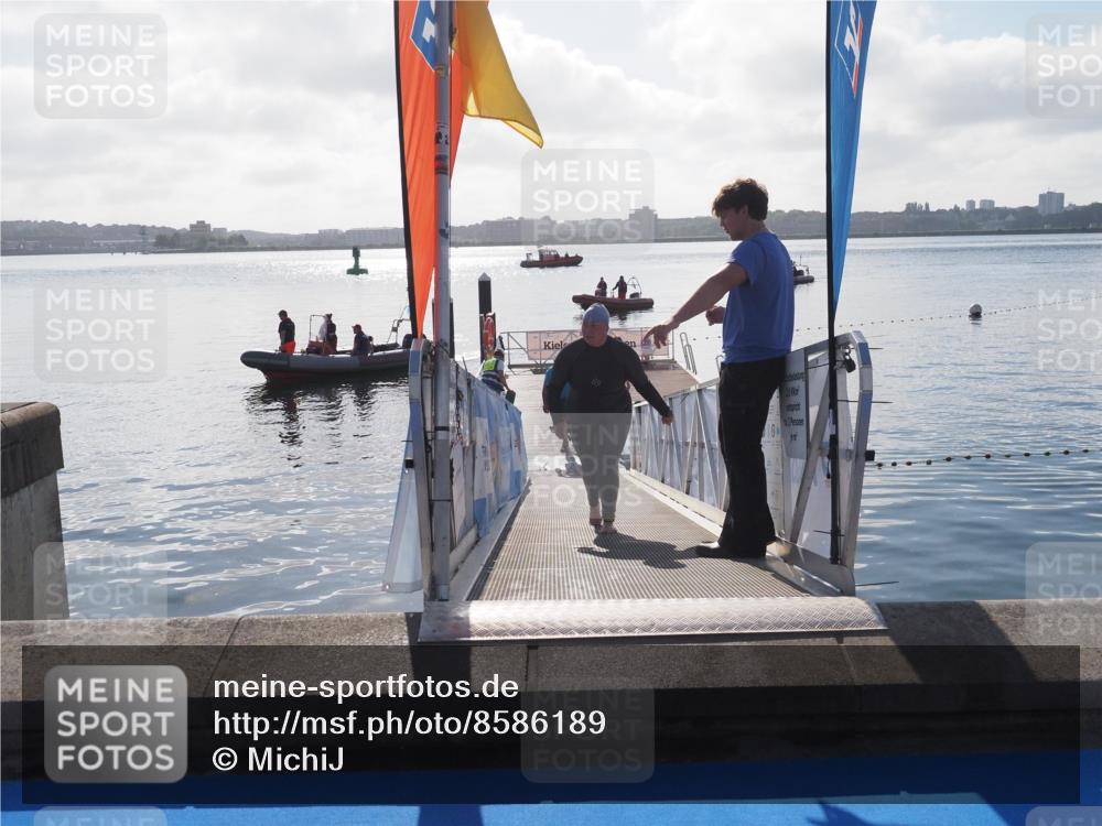 17.08.2025 - KN Förde Triathlon 2025 MichiJ http://msf.ph/oto/8586189 17.08.2025 09:33:43 Schwimmen 238 meine-sportfotos.de