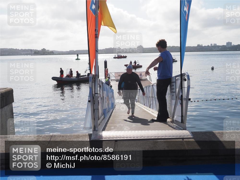 17.08.2025 - KN Förde Triathlon 2025 MichiJ http://msf.ph/oto/8586191 17.08.2025 09:33:43 Schwimmen 238 meine-sportfotos.de