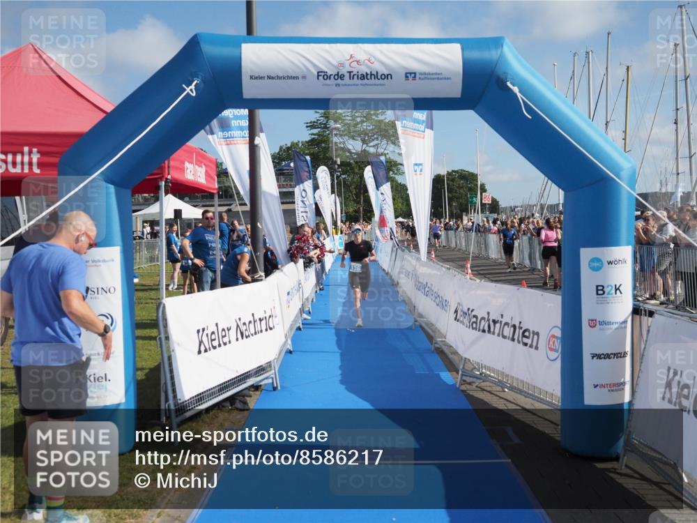 17.08.2025 - KN Förde Triathlon 2025 MichiJ http://msf.ph/oto/8586217 17.08.2025 10:24:12 Laufen 136 meine-sportfotos.de