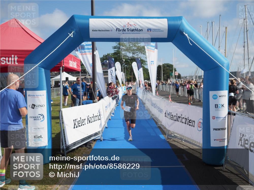17.08.2025 - KN Förde Triathlon 2025 MichiJ http://msf.ph/oto/8586229 17.08.2025 10:24:14 Laufen 136 meine-sportfotos.de