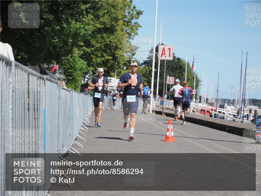 17.08.2025 - KN Förde Triathlon 2025 KatJ http://msf.ph/oto/8586294 17.08.2025 13:27:20 Laufen 425, 441 meine-sportfotos.de