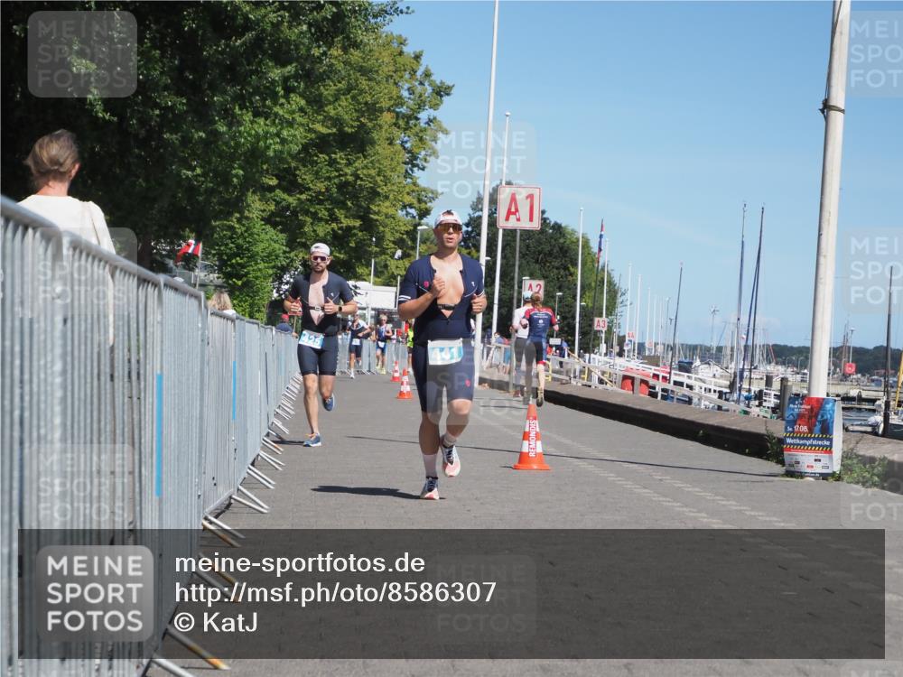 17.08.2025 - KN Förde Triathlon 2025 KatJ http://msf.ph/oto/8586307 17.08.2025 13:27:21 Laufen 425, 441 meine-sportfotos.de