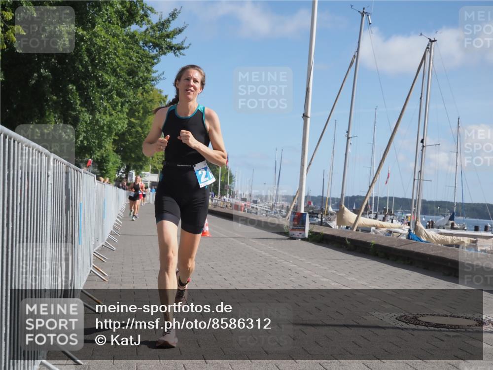 17.08.2025 - KN Förde Triathlon 2025 KatJ http://msf.ph/oto/8586312 17.08.2025 10:35:36 Laufen 182, 218 meine-sportfotos.de