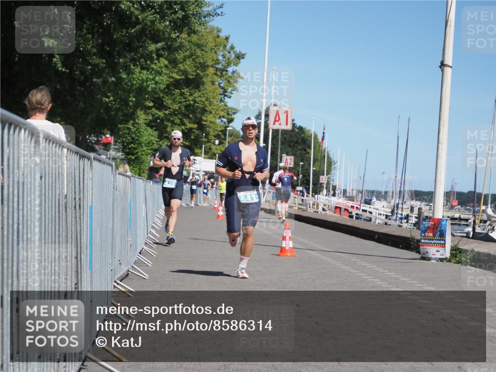 17.08.2025 - KN Förde Triathlon 2025 KatJ http://msf.ph/oto/8586314 17.08.2025 13:27:21 Laufen 425, 441 meine-sportfotos.de