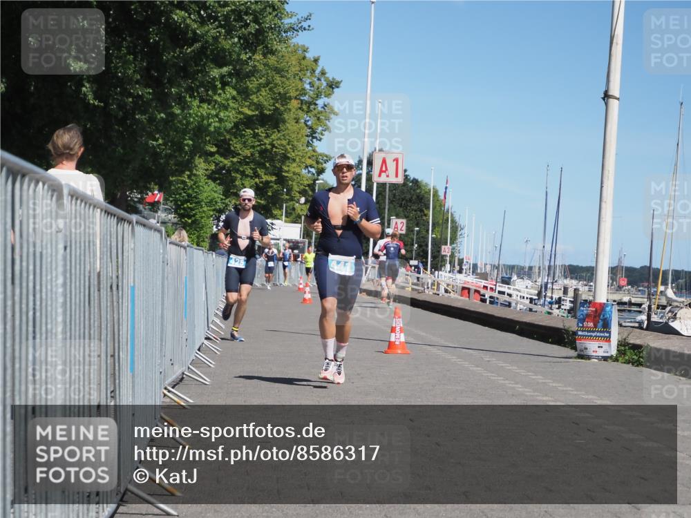 17.08.2025 - KN Förde Triathlon 2025 KatJ http://msf.ph/oto/8586317 17.08.2025 13:27:21 Laufen 425, 441 meine-sportfotos.de