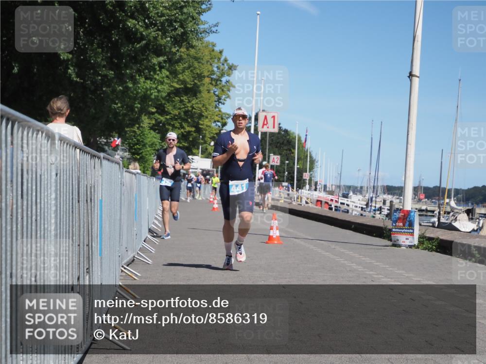 17.08.2025 - KN Förde Triathlon 2025 KatJ http://msf.ph/oto/8586319 17.08.2025 13:27:22 Laufen 425, 441 meine-sportfotos.de