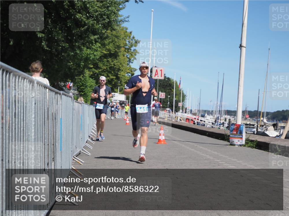 17.08.2025 - KN Förde Triathlon 2025 KatJ http://msf.ph/oto/8586322 17.08.2025 13:27:22 Laufen 425, 441 meine-sportfotos.de