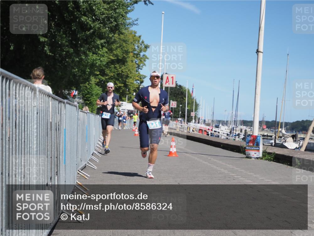 17.08.2025 - KN Förde Triathlon 2025 KatJ http://msf.ph/oto/8586324 17.08.2025 13:27:22 Laufen 425, 441 meine-sportfotos.de