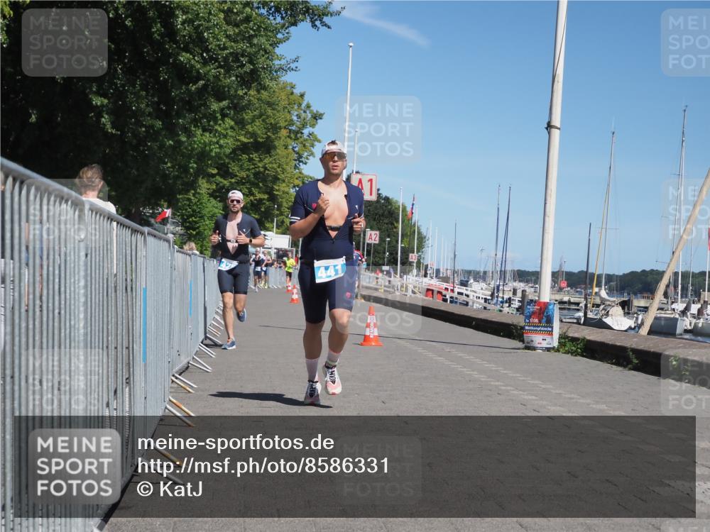 17.08.2025 - KN Förde Triathlon 2025 KatJ http://msf.ph/oto/8586331 17.08.2025 13:27:23 Laufen 425, 441 meine-sportfotos.de