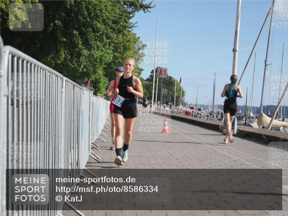 17.08.2025 - KN Förde Triathlon 2025 KatJ http://msf.ph/oto/8586334 17.08.2025 10:35:43 Laufen 172, 182 meine-sportfotos.de